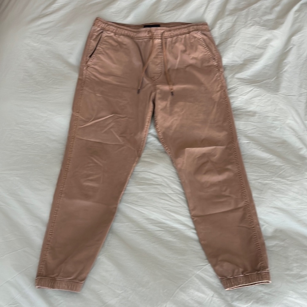 American Eagle Next Level Flex Jogger in Khaki